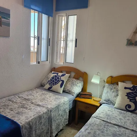 Comfortable In With Pool And Near The Sea Apartamento