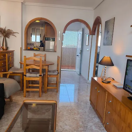 Comfortable In With Pool And Near The Sea Torrevieja